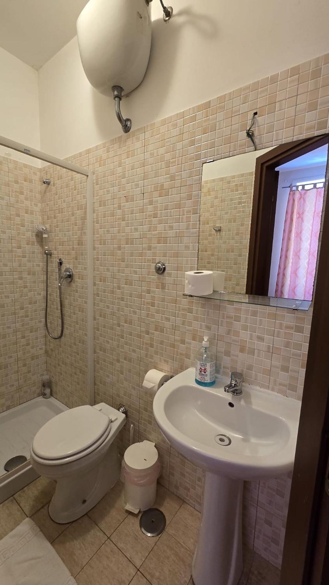 Meltin' Guest house 2*